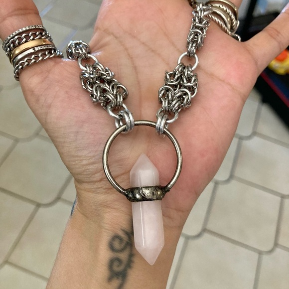 Handmade Genuine light pink rose quartz crystal maille silver boho goth necklace - Picture 9 of 11